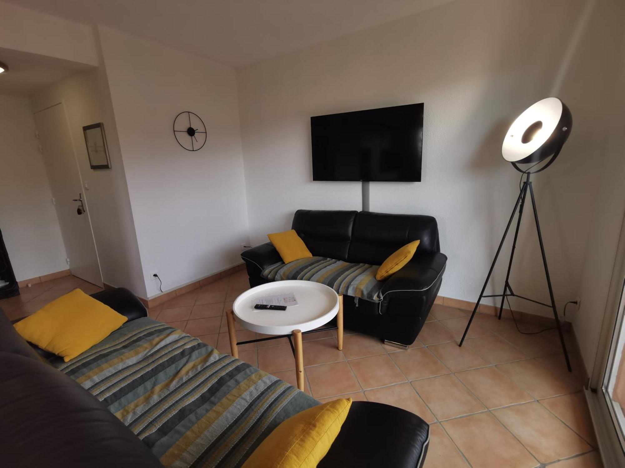Appartement La Pinede - Tout Confort - Piscine De Saison - 2 Chambres - Proche Plage Et Commerces Le Barcares Luaran gambar